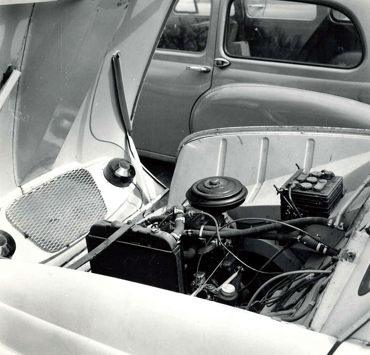 Рено 4 - внатрешноста на моторот