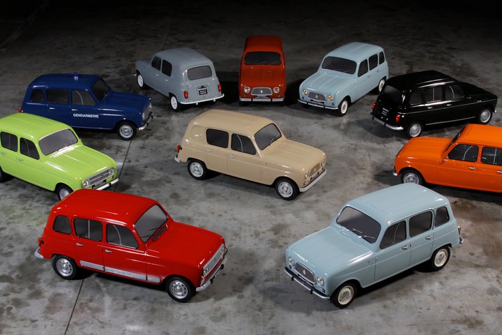 Различни бои од моделот на Рено 4